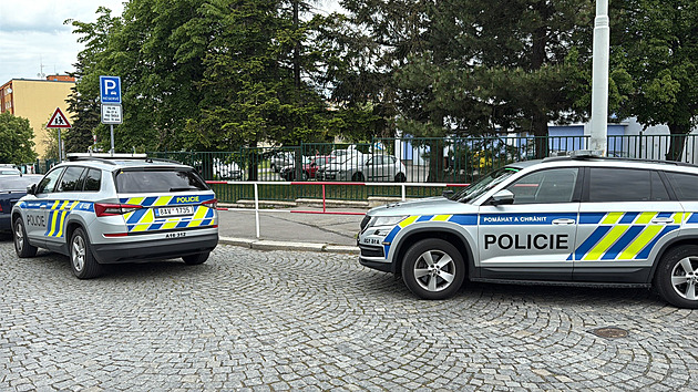 Dívka v pražské škole vyhrožovala spolužákům nožem, včas ji odzbrojili