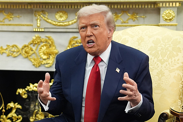 USA zavírají dveře cizincům. Po střelbě u Bílého domu Trump pozastavil azyl i víza