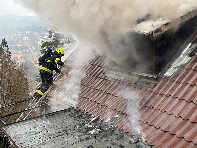 Tragická sobota ve středních Čechách. Dva požáry připravily o život dvě ženy