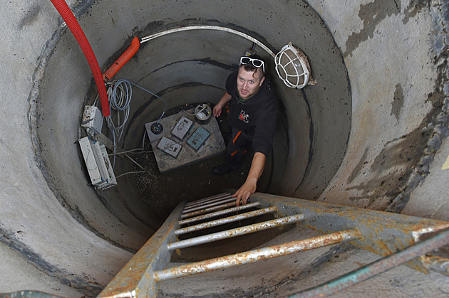 Když se kývou lustry a třese se celá postel. Zemětřesení v Česku přibývá, loni i na jihu