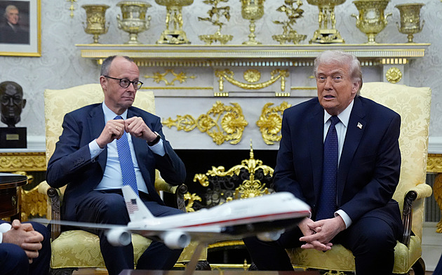 Írán se zaměřil na centra byznysu. Trumpa nakrkli Španělé i Britové