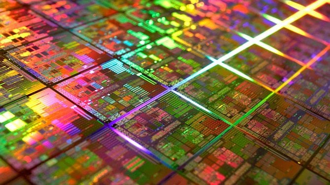 Další průlom čínského čipového průmyslu: Firma Hua Hong vyvinula vlastní 7nm proces, jako teprve pátý výrobce