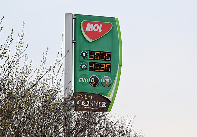 Hra s ohněm, chaos jako za covidu. Europoslanci kritizovali Babiše kvůli maržím