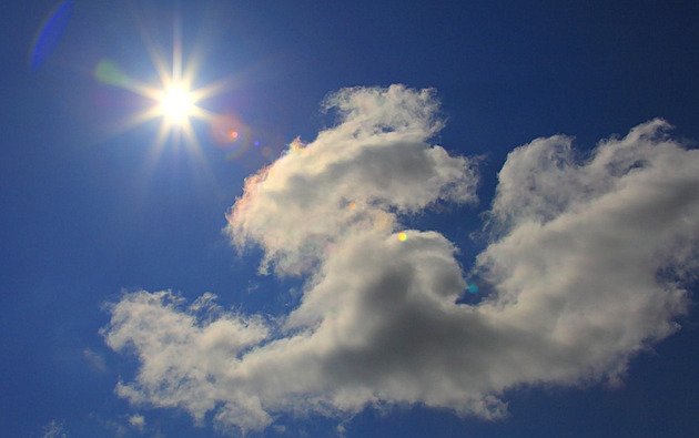 Velikonoce přinesou do Česka slunce a teplo. V neděli bude až 21 stupňů