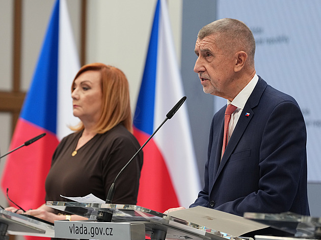 Vláda projedná zastropování marží distributorů paliv i snížení spotřební daně