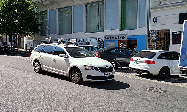 Sokolov chce změnit systém parkování, přibudou zóny i chytré kontroly