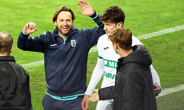 Karviná - Baník 2:1, drama na závěr, oslavy domácích. Čeká je první finále v historii