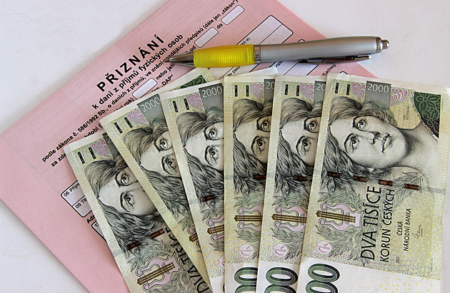 Do kdy podat daňové přiznání 2026 a zaplatit daň z nemovitosti. Přehled termínů