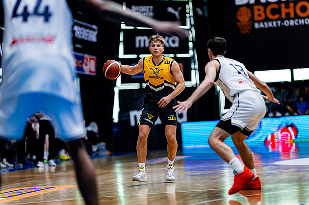 Písek vyhrál i v Praze, v play off vyzve Pardubice. USK nastřílel 100 bodů