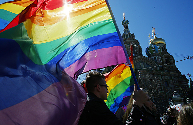 Sexuální menšina jako extremisté. Soud v Rusku zakázal hnutí na obranu práv LGBT