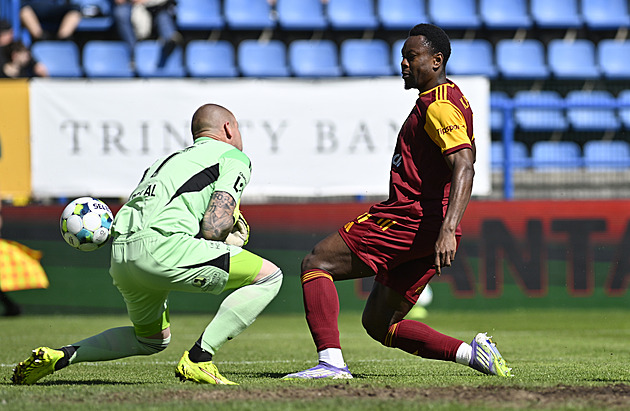 ONLINE: Zlín - Dukla 0:0, úvod bojů o záchranu. Získají domácí jistotu?