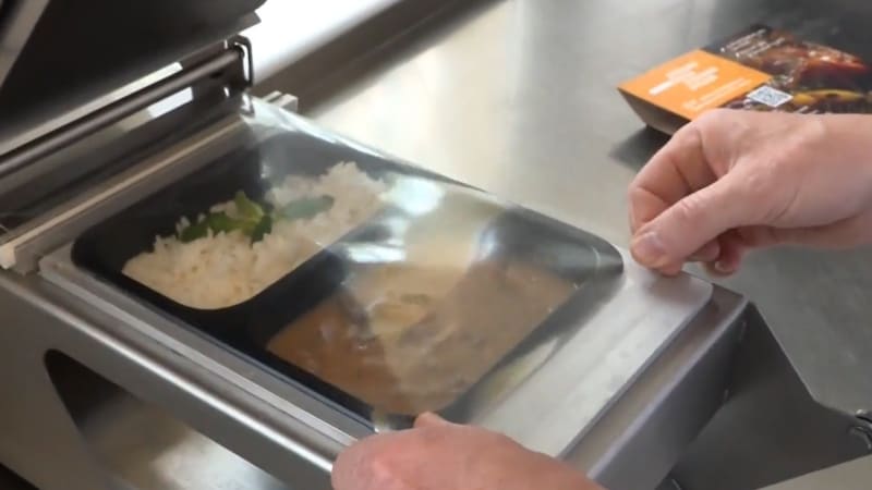 Zbytky z obědů prodává škola v Jihlavě za lidovou cenu. Za nevydanou porci dáte jen pár korun