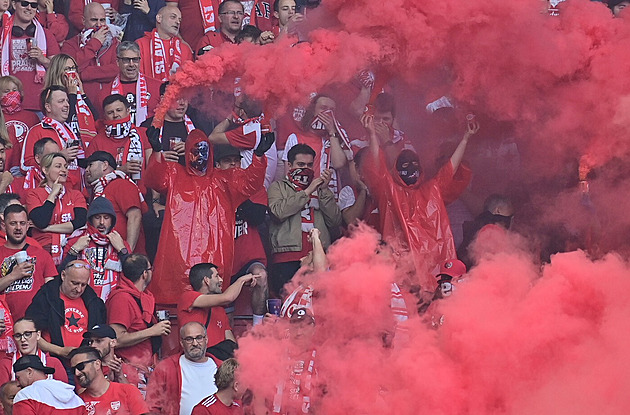 Černej den, je mi do breku. Bývalý šéf kotle Slavie kritizuje i aktivní fanoušky