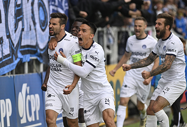 Slovácko - Baník 2:1, Rozhodly bleskové trefy. Ostravané mají k záchraně zase dál