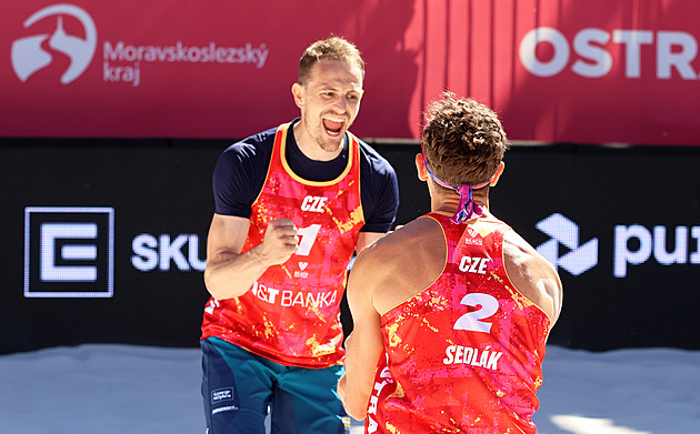 Koho za Perušiče? Beachvolejbaloví reprezentanti hledají šestého do party