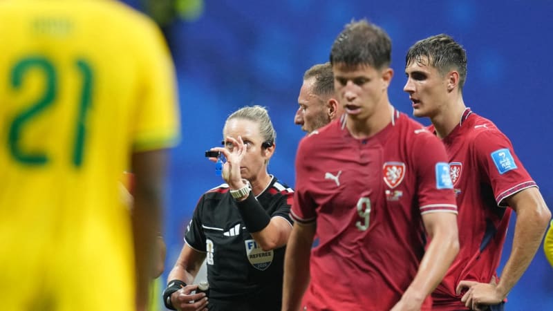 Program MS ve fotbale: Pavouk play off se po českém krachu plní. Pohádka Kapverd žije