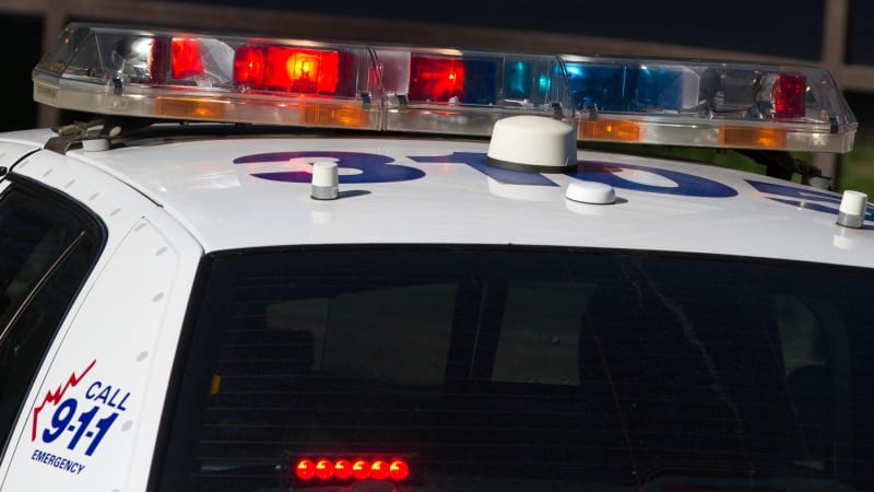 Střelba na americký konzulát v Torontu. Policie pronásledovala automobil bez poznávací značky