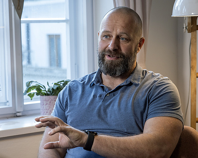 Státní škola jde proti dětské přirozenosti, říká psycholog Studnička